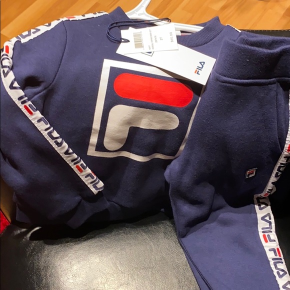 Match set - Picture 1 of 1